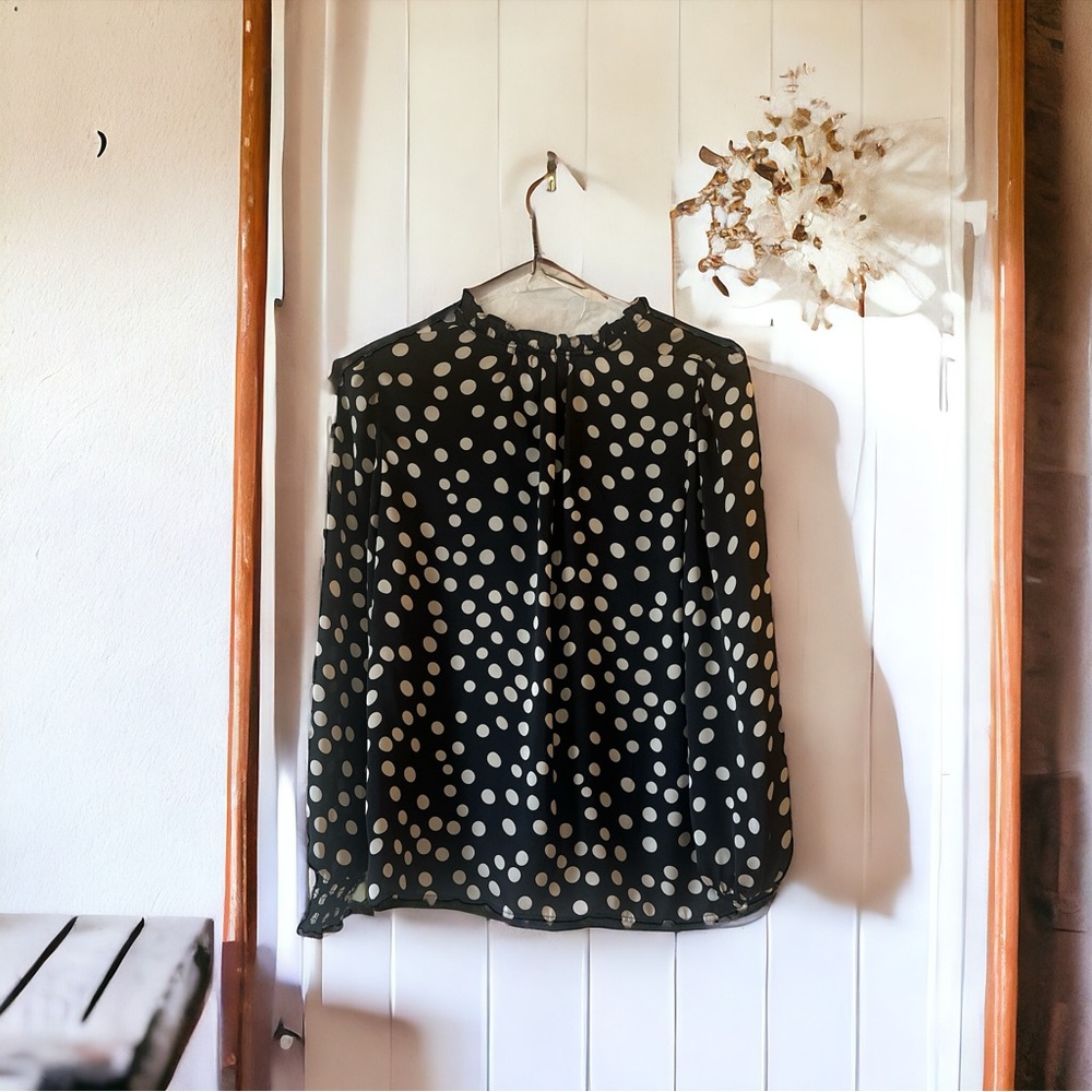 Black polka dot blouse